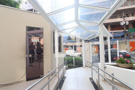 Studio para alugar com 30m², 1 quarto e 1 vaga Studio para alugar com 30m², 1 quarto e 1 vagaPortaria