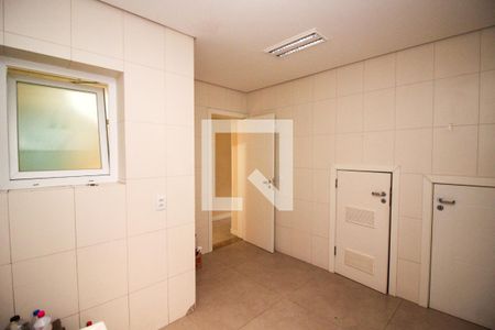 Casa de condomínio à venda com 300m², 4 quartos e 3 vagasQuarto de Serviço