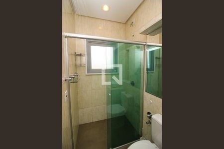 Casa de condomínio à venda com 300m², 4 quartos e 3 vagasBanheiro da Suíte 2