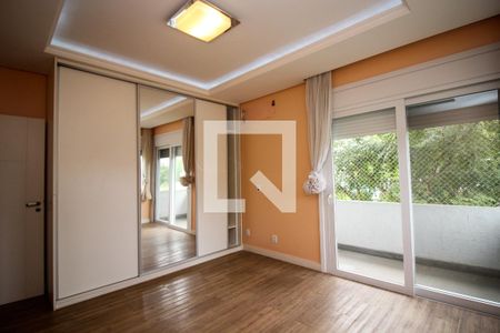 Casa de condomínio à venda com 300m², 4 quartos e 3 vagasSuíte 2