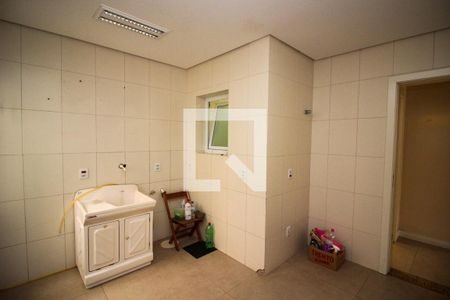 Casa de condomínio à venda com 300m², 4 quartos e 3 vagasQuarto de Serviço