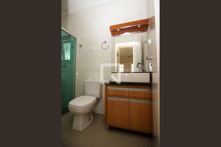 Casa de condomínio à venda com 300m², 4 quartos e 3 vagasBanheiro 1