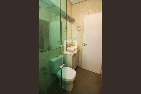 Casa de condomínio à venda com 300m², 4 quartos e 3 vagasBanheiro da Suíte 2