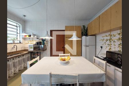 Casa para alugar com 450m², 3 quartos e 2 vagas Casa para alugar com 450m², 3 quartos e 2 vagasCozinha