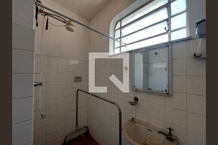 Casa para alugar com 450m², 3 quartos e 2 vagas Casa para alugar com 450m², 3 quartos e 2 vagasBanheiro da Edícula
