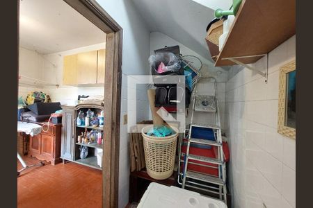 Casa para alugar com 450m², 3 quartos e 2 vagas Casa para alugar com 450m², 3 quartos e 2 vagasBanheiro na Área de Serviço