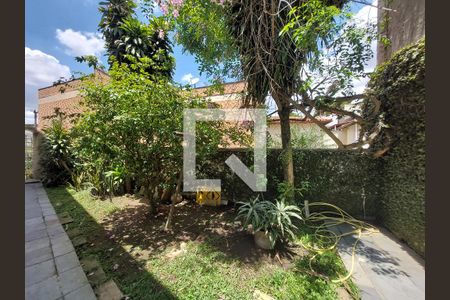 Casa para alugar com 450m², 3 quartos e 2 vagas Casa para alugar com 450m², 3 quartos e 2 vagasÁrea comum