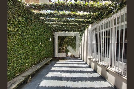 Casa para alugar com 450m², 3 quartos e 2 vagas Casa para alugar com 450m², 3 quartos e 2 vagasÁrea comum