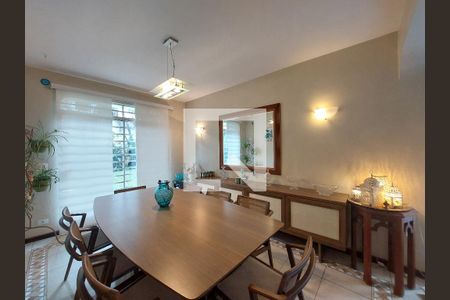 Casa para alugar com 450m², 3 quartos e 2 vagas Casa para alugar com 450m², 3 quartos e 2 vagasSala de Jantar