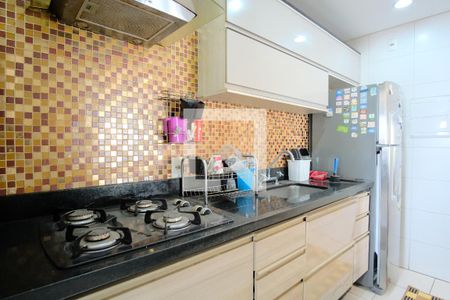 Apartamento à venda com 99m², 3 quartos e 2 vagasCozinha