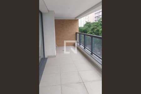 Apartamento à venda com 127m², 2 quartos e 2 vagasVaranda