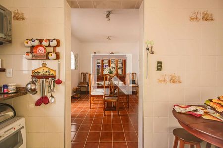 Apartamento à venda com 230m², 4 quartos e 4 vagasCozinha