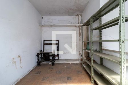 Casa à venda com 200m², 4 quartos e 2 vagas Casa à venda com 200m², 4 quartos e 2 vagasQuarto de Serviço