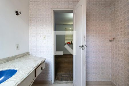 Casa à venda com 200m², 4 quartos e 2 vagas Casa à venda com 200m², 4 quartos e 2 vagasBanheiro Suite