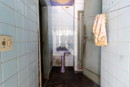 Casa à venda com 200m², 4 quartos e 2 vagas Casa à venda com 200m², 4 quartos e 2 vagasÁrea de Serviço