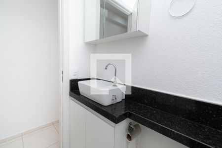 Apartamento à venda com 46m², 2 quartos e 1 vaga Apartamento à venda com 46m², 2 quartos e 1 vagaBanheiro