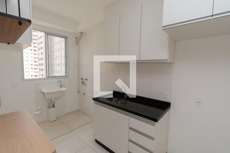 Apartamento à venda com 46m², 2 quartos e 1 vaga Apartamento à venda com 46m², 2 quartos e 1 vagaCozinha e Área de Serviço