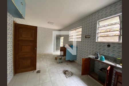 Casa à venda com 403m², 5 quartos e 5 vagasCozinha