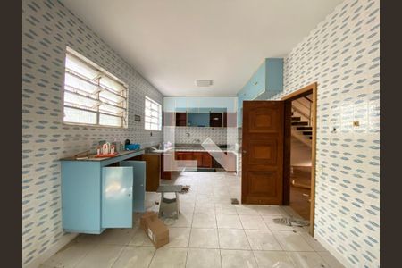 Casa à venda com 403m², 5 quartos e 5 vagasCozinha