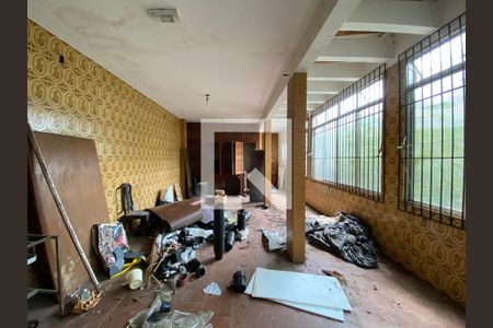 Casa à venda com 403m², 5 quartos e 5 vagasTerraço