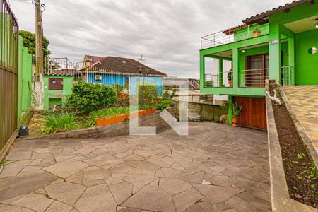 Casa à venda com 476m², 4 quartos e 6 vagas Casa à venda com 476m², 4 quartos e 6 vagasGaragem