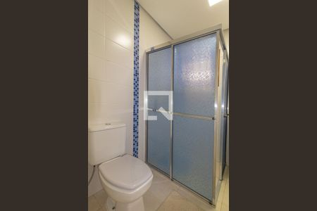 Casa à venda com 476m², 4 quartos e 6 vagas Casa à venda com 476m², 4 quartos e 6 vagasBanheiro 1