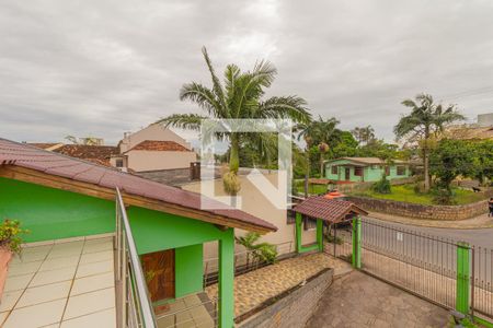 Casa à venda com 476m², 4 quartos e 6 vagas Casa à venda com 476m², 4 quartos e 6 vagasSacada da Sala 3