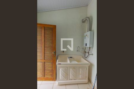 Casa à venda com 476m², 4 quartos e 6 vagas Casa à venda com 476m², 4 quartos e 6 vagasÁrea de Serviço do terraço