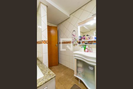 Casa à venda com 476m², 4 quartos e 6 vagas Casa à venda com 476m², 4 quartos e 6 vagasBanheiro da Suíte 2