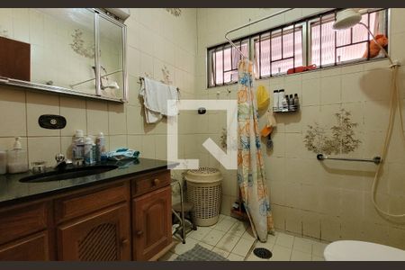 Banheiro de casa à venda com 2 quartos, 338m² em Jardim Stella, Santo André
