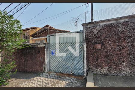 Fachada de casa à venda com 2 quartos, 338m² em Jardim Stella, Santo André