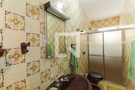 Casa à venda com 189m², 3 quartos e 2 vagas Casa à venda com 189m², 3 quartos e 2 vagasBanheiro