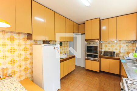 Casa à venda com 189m², 3 quartos e 2 vagas Casa à venda com 189m², 3 quartos e 2 vagasCozinha