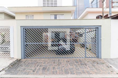 Casa à venda com 189m², 3 quartos e 2 vagas Casa à venda com 189m², 3 quartos e 2 vagasFachada