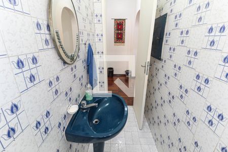 Casa à venda com 189m², 3 quartos e 2 vagas Casa à venda com 189m², 3 quartos e 2 vagasLavabo