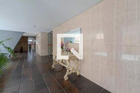 Hall de entrada de apartamento à venda com 2 quartos, 60m² em Bela Vista, São Paulo