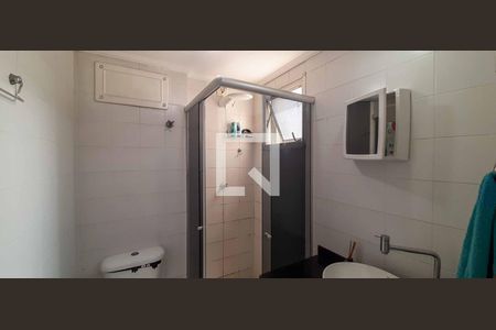 Banheiro de apartamento à venda com 2 quartos, 56m² em Quitaúna, Osasco