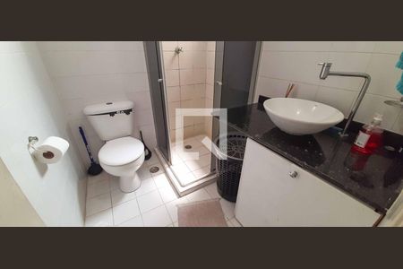 Apartamento à venda com 56m², 2 quartos e 1 vaga Apartamento à venda com 56m², 2 quartos e 1 vagaBanheiro
