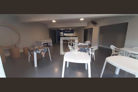 Apartamento à venda com 56m², 2 quartos e 1 vaga Apartamento à venda com 56m², 2 quartos e 1 vagaÁrea comum - Salão de festas