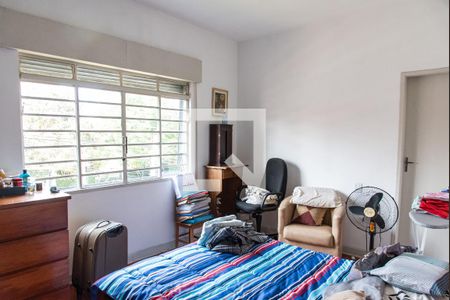 Casa à venda com 200m², 3 quartos e 2 vagas Casa à venda com 200m², 3 quartos e 2 vagasSuíte 1