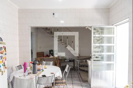 Casa à venda com 200m², 3 quartos e 2 vagas Casa à venda com 200m², 3 quartos e 2 vagasCozinha