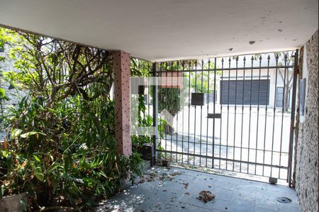 Casa à venda com 200m², 3 quartos e 2 vagas Casa à venda com 200m², 3 quartos e 2 vagasGaragem 2