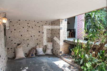 Casa à venda com 200m², 3 quartos e 2 vagas Casa à venda com 200m², 3 quartos e 2 vagasGaragem 2