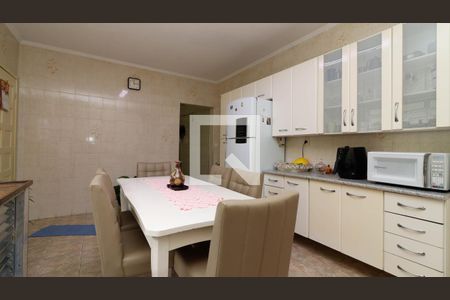 Casa à venda com 165m², 3 quartos e 2 vagasCozinha