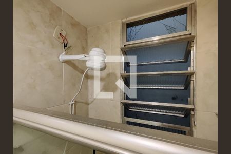 Apartamento à venda com 60m², 2 quartos e sem vagaBanheiro Corredor