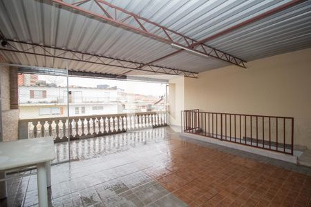 Casa para alugar com 120m², 1 quarto e sem vagaVaranda