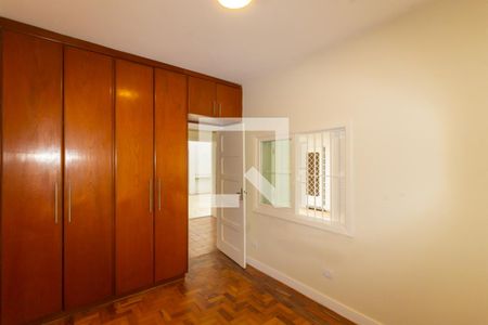 Casa à venda com 250m², 4 quartos e 2 vagasEdícula Quarto 1