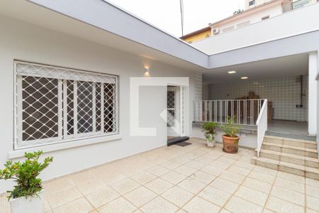 Casa à venda com 250m², 4 quartos e 2 vagasEntrada