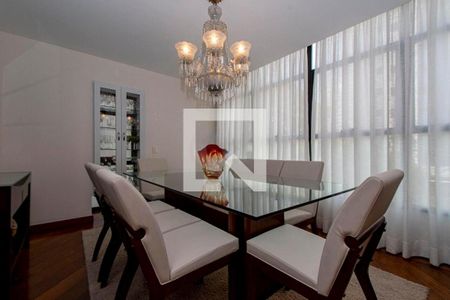 Apartamento à venda com 226m², 4 quartos e 3 vagas