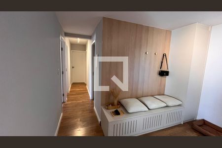 Corredor de apartamento à venda com 3 quartos, 120m² em Santa Cecília, São Paulo